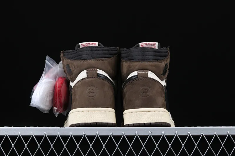 All Categories Air Jordan Jordan Series Basketball Shoes Air Jordan 1 High #ZG Version Travis Scott x Air Jordan 1 High OG AJ1 Reverse Hook Limited Edition CD4487-100